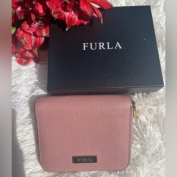 Furla Babylon Leather Zippy Bi-fold Wallet in Pink - Picture 15 of 15